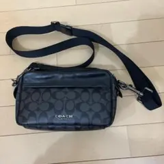 COACH ブラック ショルダーバッグ