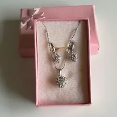 ネックレス　ピアスセット