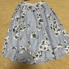 マーキュリーデュオ　ふわふわスカート