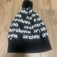 archivo ロゴ入りニット帽 ポンポン付き