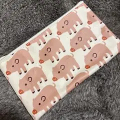 ハンドメイド☆ファスナーポーチ☆ぶたさん ピンク⑥アニマル柄　ピッグ　ラミネート