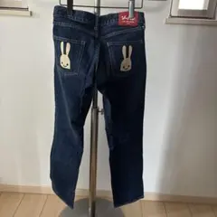 CUNE ウサギ　ダークブルー ストレートデニムのサムネイル