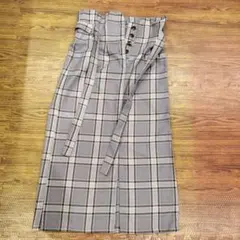 チェック柄ミディ丈スカート