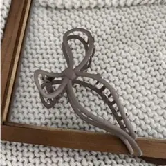 ヘアクリップ リボン バンスクリップ マットカラー イエナ ブラウン