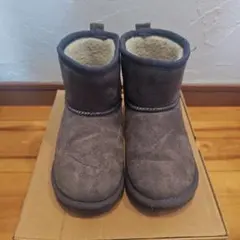 Item thumbnail for item c51885f3-2cee-45ec-b344-b16a831ae884