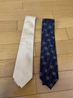 Giorgio Armani ゴールド ＆　コムサメン　ネクタイ2本セット