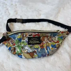 美品　トイストーリー　ショルダー　バック　ウエストポーチ　ディズニー　ピクサー
