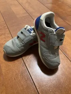 New Balance 420M キッズシューズ ベルクロ式 グレー