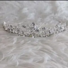 【新品】ウエディングティアラ リーフシルバー 結婚式 花嫁 前撮り 高品質
