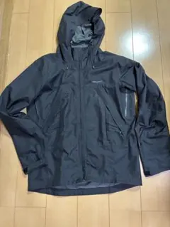 patagonia フーディニジャケット　ブラックM