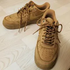 Nike Air Force 1 ブラウン スニーカー