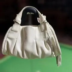 Cole Haan ホワイトハンドバッグ