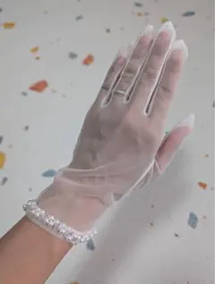 ホワイト シフォン ウェディンググローブ　ショート丈