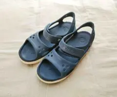 crocs クロックス キッズサイズ　J2