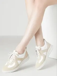 Item thumbnail for item c6047319-5146-4455-91e8-c88f350071d7