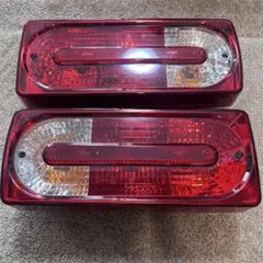 【美品】メルセデス・ベンツ W463 Gクラス 純正テールランプ 左右セットのサムネイル