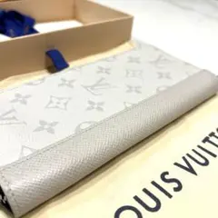 美品未使用⭐︎正規店購入LOUIS VUITTON 長財布 ラウンドファスナー