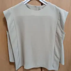 emmi ノースリーブ トップス パンツ セットアップのサムネイル