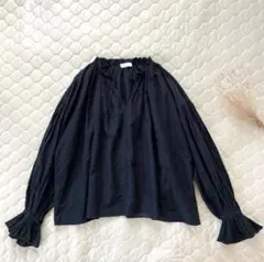 美品! Ballsey シルクコットンネックギャザーブラウス　ネイビーのサムネイル