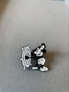 ミッキーマウス　Mickey Mouseピンズ　アメリカン