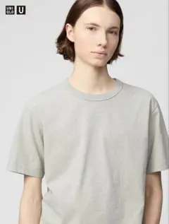 UNIQLO U　クルーネックTシャツのサムネイル