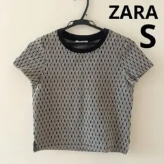 美品　ZARA　カットソー　Sサイズ　幾何学模様のサムネイル