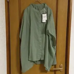 グリーンノースリーブ（半袖？）ボタンアップシャツ