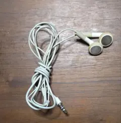 ホワイト 有線イヤホン 3.5mmジャック