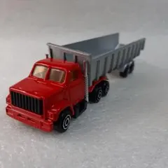 マジョレット ロング トラック トレーラー 赤 1/100 ミニカー