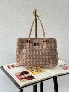 FENDI フェンディ ズッカ柄 ロールバッグ トートバッグ ホワイト 