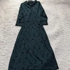 近年極美品　アンタイトル　ボウタイワンピース　マキシ丈　Aライン フロッキー