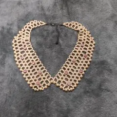 パールとピンクストーンの襟型ネックレス