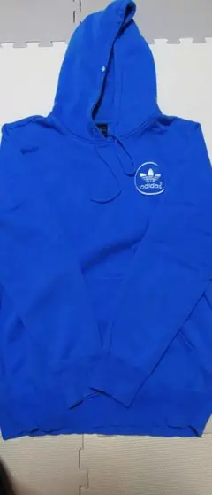 アディダス　パーカー