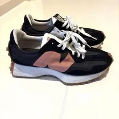ニューバランス　327 23.5cm