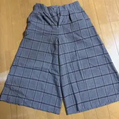 チェック柄ガウチョパンツ（グレー、赤）