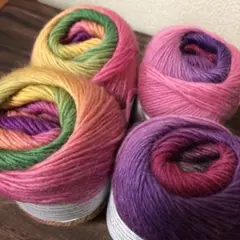 ピンク系グラデーションウールヤーン2色セット