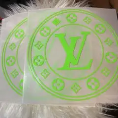 モコモコ膨らむ！？LVロゴ 蛍光グリーン アイロンプリントシート 2枚セット
