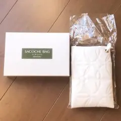 【新品・未使用】ホワイト キルティング スマホショルダーバッグ