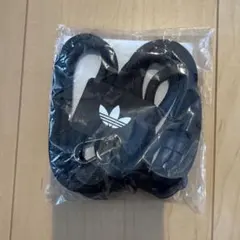 ★新品★adidas アディダス　ブラック 携帯ネックストラップ