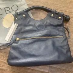 PIETRO ネイビー レザー ショルダーバッグ