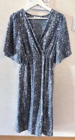 カシュクール ワンピース ロングワンピース Ｖネック 花柄