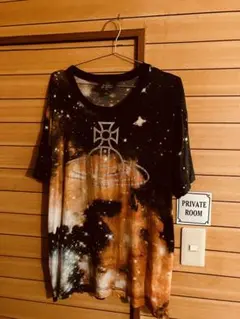 お正月3日までお値下げ❣️❣️ヴィヴィアンウェストウッド ☆ 宇宙柄 半袖 Tシャ