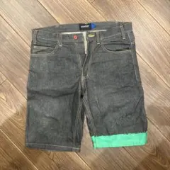 DOARAT ダークデニム ショートパンツ