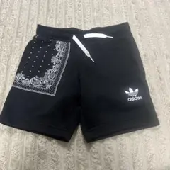adidas バンダナ柄 ハーフパンツ 130
