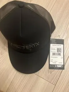 新品タグ付 アークテリクス バード カーブドブ トラッカーハット