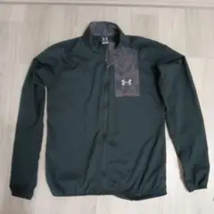 Under Armour 迷彩ポケット ウィンドブレーカー SM