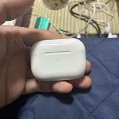 ゲ*ン様 AirPods本体 ホワイト 充電ケース付き