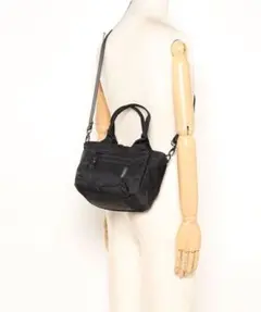 イザック y'saccs