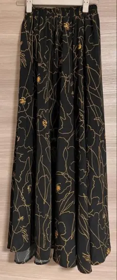 【fifth】レトロタッチフラワーロングスカート