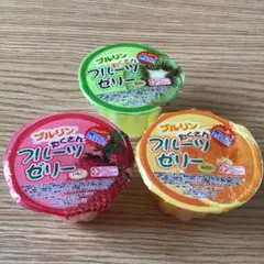 ぷるぷるプリン・メロンソーダ・フルーツゼリー・カスタードプリン　スクイーズ　4個 ぷるぷるプリン・メロンソーダ・フルーツゼリー・カスタードプリン
